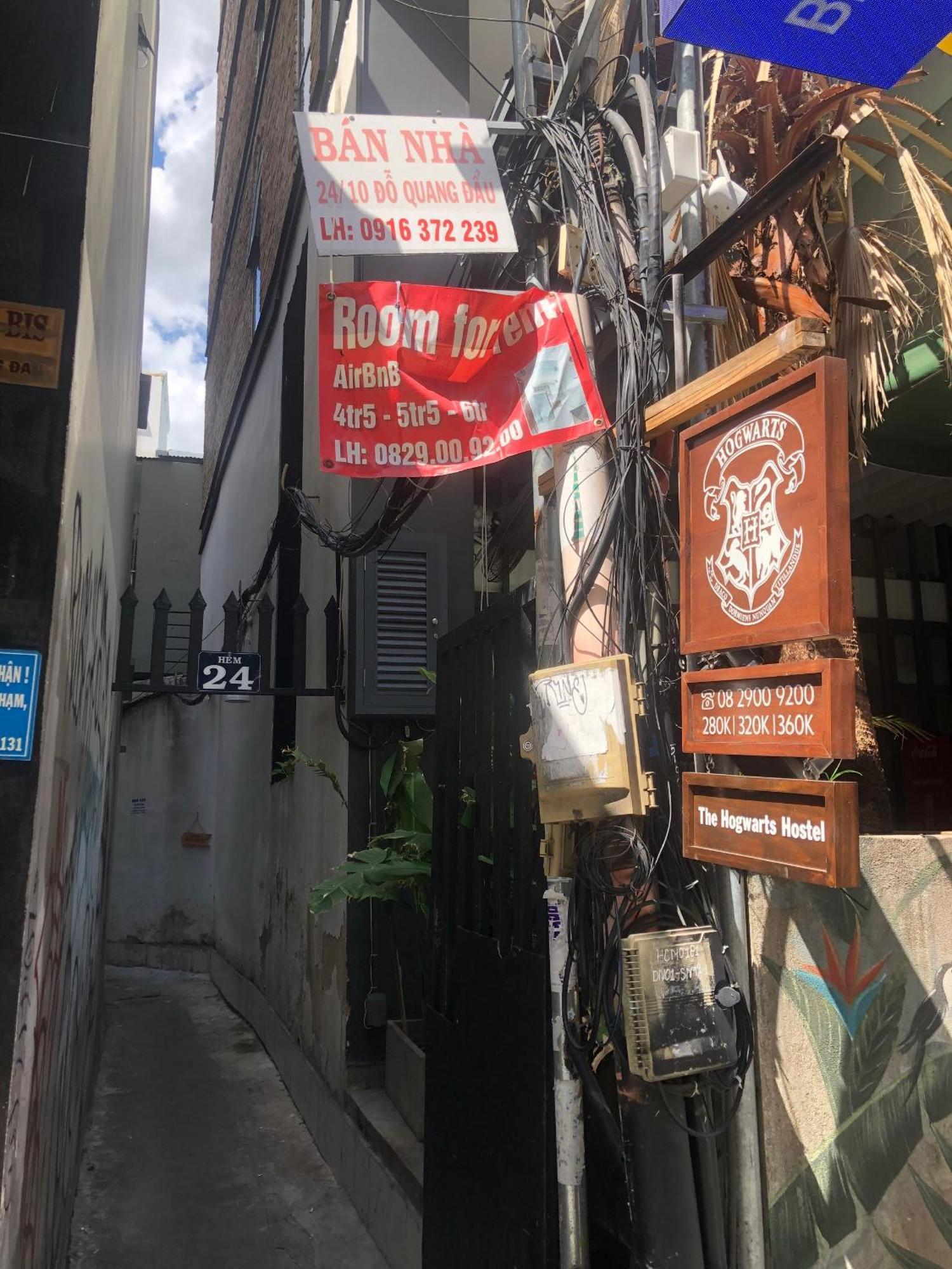 The Hidden Hogwarts - Nearly Bui Vien Walking Street Aparthotel Ho Chi Minh-stad Buitenkant foto