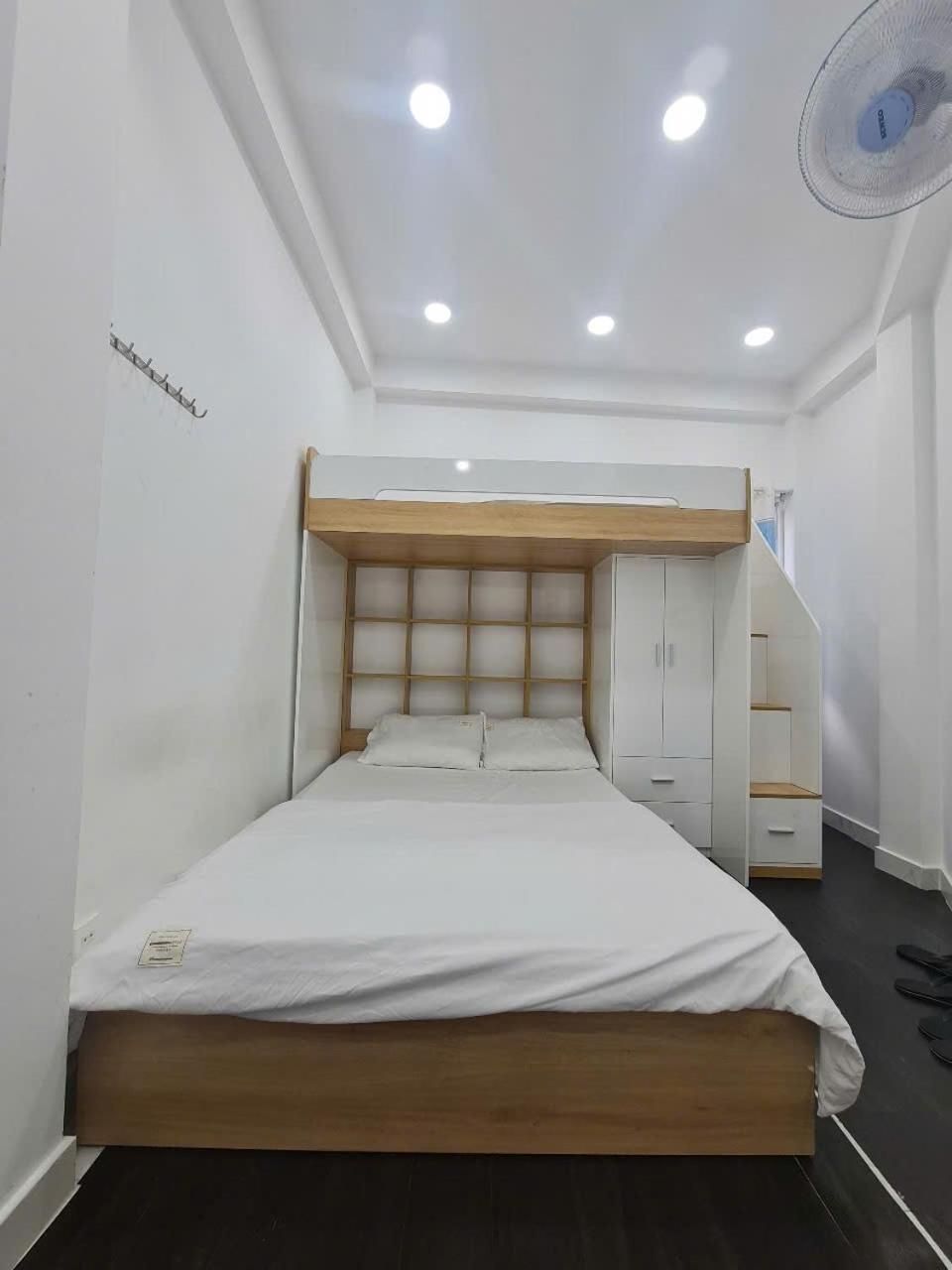 The Hidden Hogwarts - Nearly Bui Vien Walking Street Aparthotel Ho Chi Minh-stad Buitenkant foto